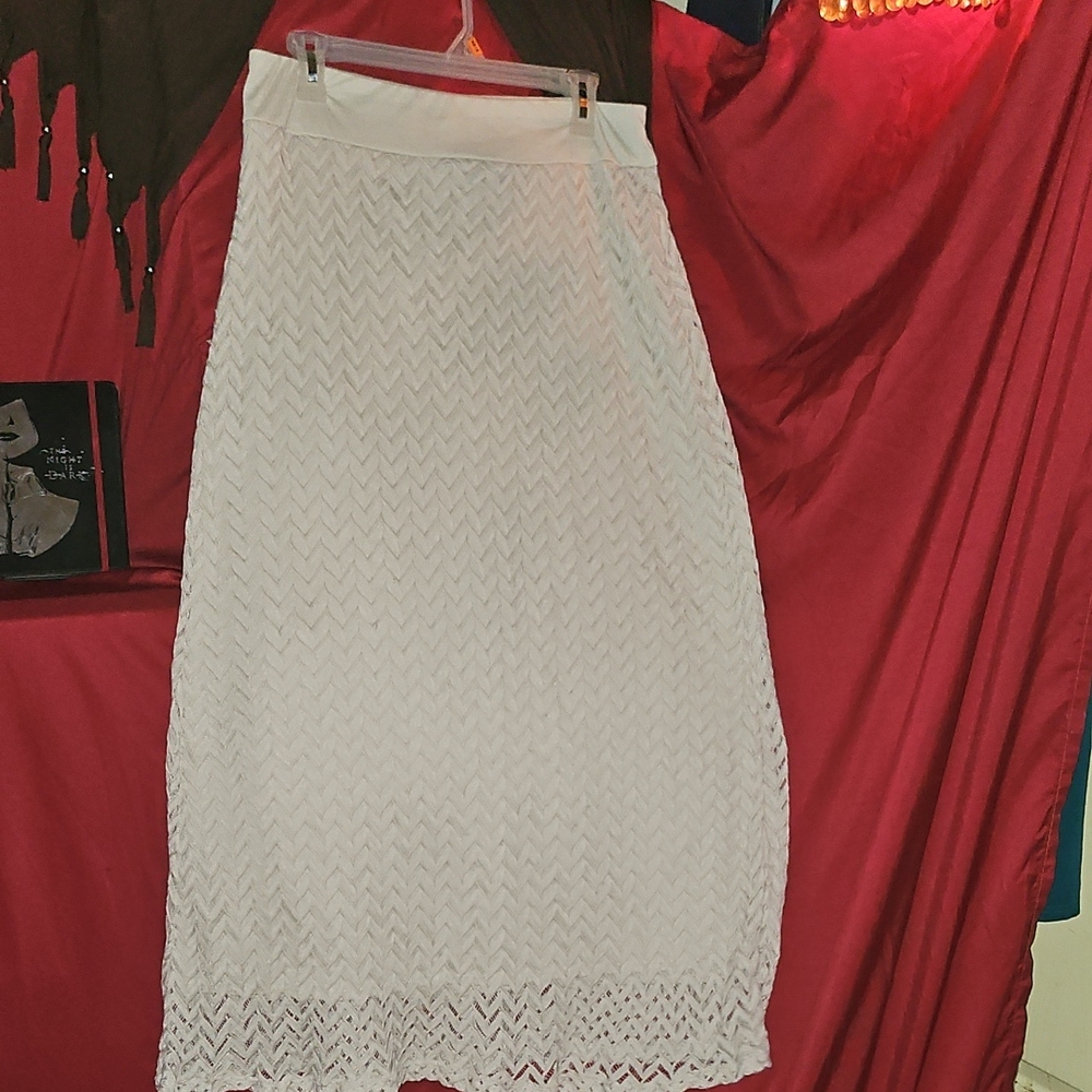 EUC French Laundry Cream Textured Maxi Skirt With Soft Lining